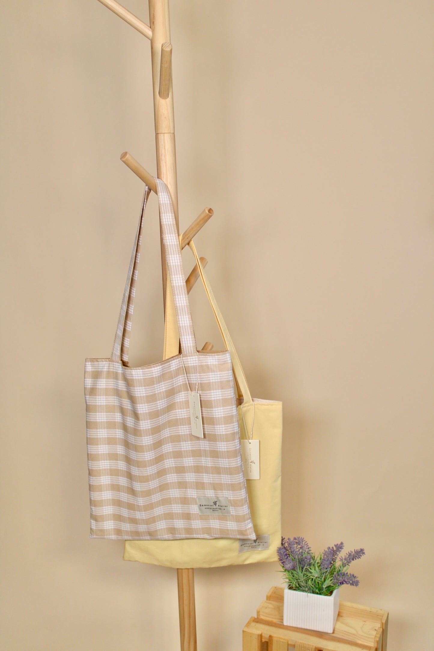 Flat Tote Bag - Light Brown Plaid