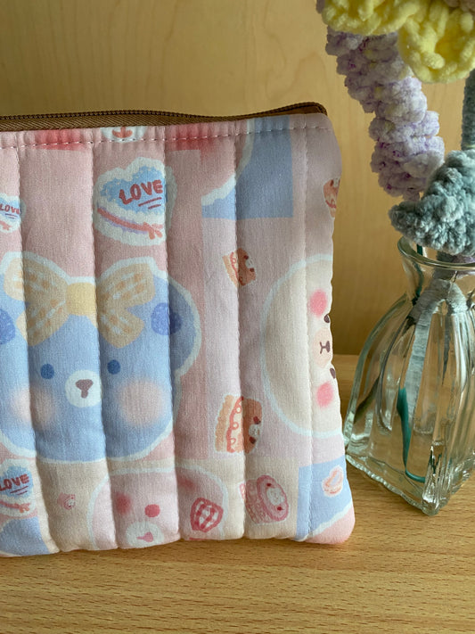 Medium Quilted Pouch - Strawberry Cake
