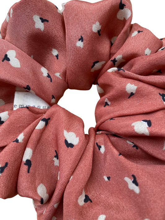 XL Oversized Scrunchie - Dainty Rose