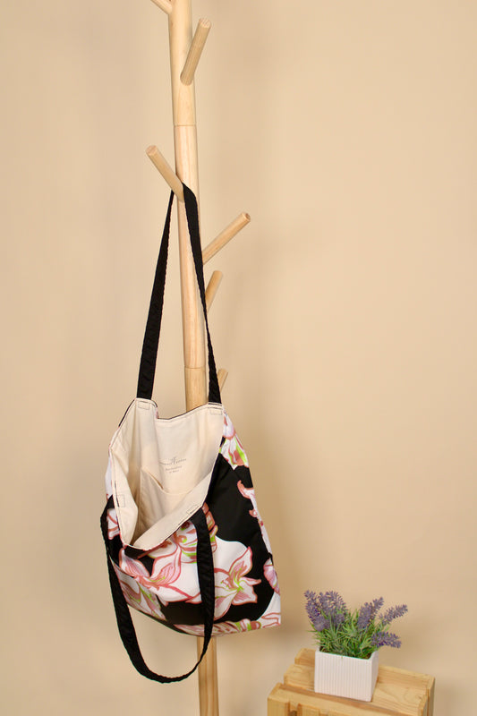 Relaxed Tote Bag - White Lily